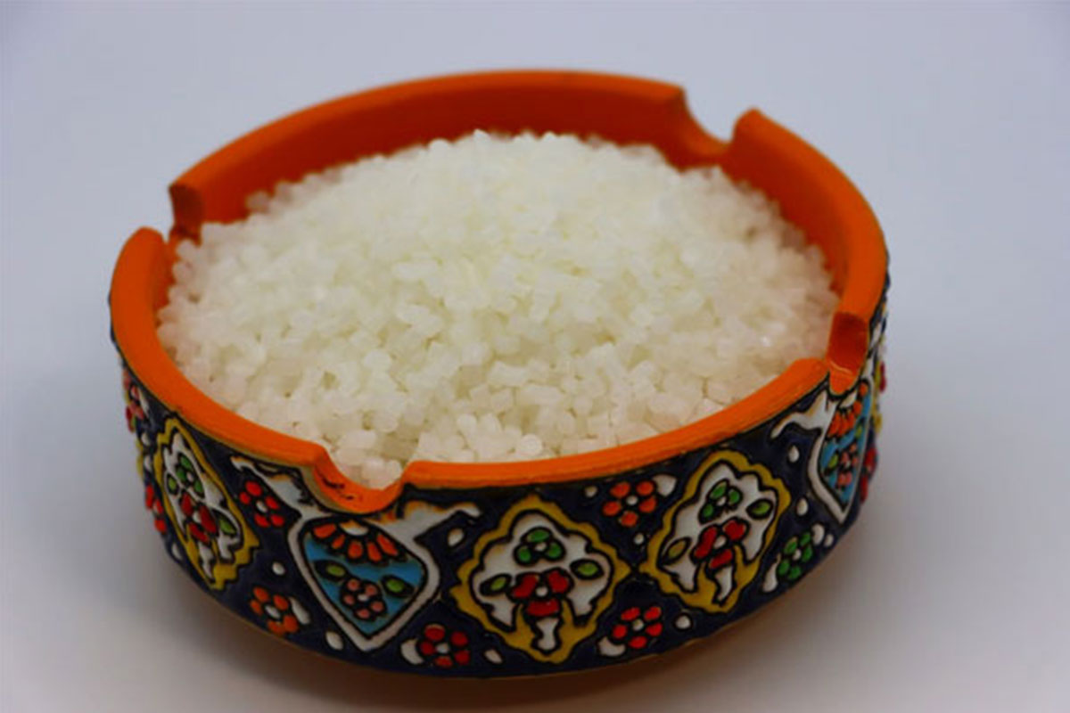 افزودنی نرم‌ کننده چیست و چه نقشی در صنایع مختلف دارد؟